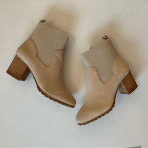 Violet & Red Tan Suede Loaded Knit Cuff Heeled Bootie Boots Size 8.5 NWT